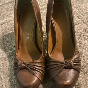 Also used heels size 36